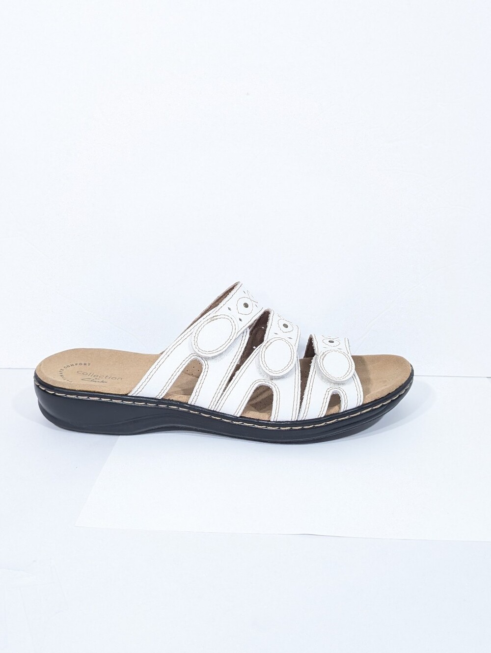 Clarks Collection White Leather Sandals 10 wide Women Slip on Shoes adjustable